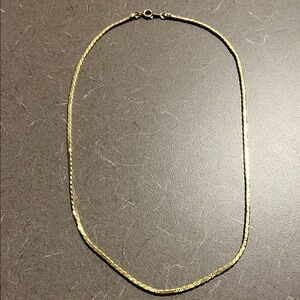 Elegant Gold Tone Necklace- 8-9” fully clasped